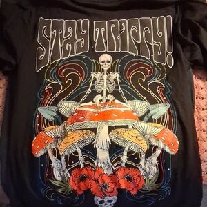 Stay Trippy Graphic Tee